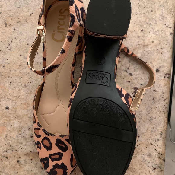 Sam Edelman - Joelle Nude Leopard Shoes Size 9.5 B - Picture 11 of 11